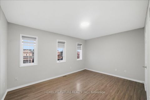 Photo 19 at 282 Scottsdale Drive, Bowmanville, Clarington