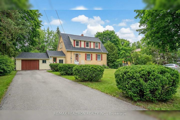 Photo 2 at 35 John Street, Thornhill, Markham