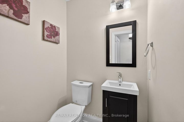 Photo 20 at 35 John Street, Thornhill, Markham