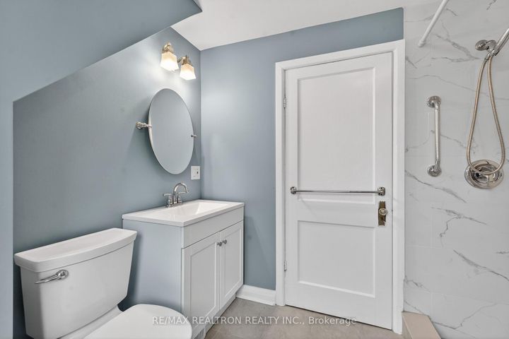 Photo 27 at 35 John Street, Thornhill, Markham