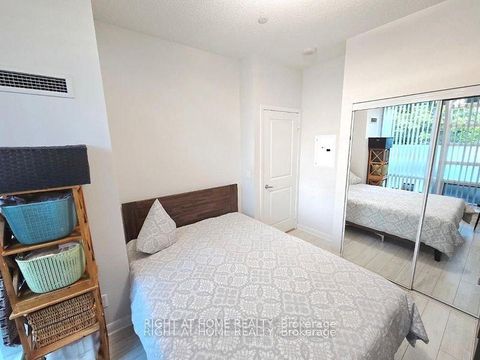 Photo 7 at 101 - 215 Sherway Gardens Road, City Centre West, Toronto