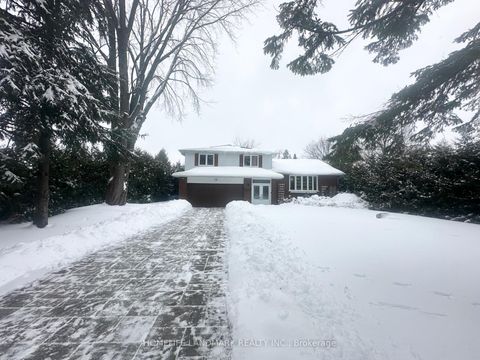 Photo 1 at 70 Maple Grove Avenue, Oak Ridges, Richmond Hill