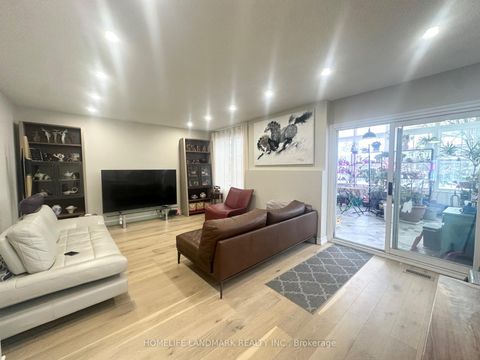 Photo 7 at 70 Maple Grove Avenue, Oak Ridges, Richmond Hill