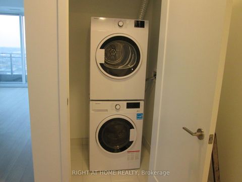 Photo 8 at 206 - 797 Don Mills Road, Flemingdon Park, Toronto