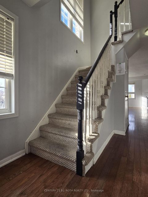 Photo 10 at 60 Ridwell Street, Edgehill Drive, Barrie