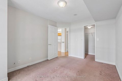 Photo 7 at 901 - 23 Hollywood Avenue, Willowdale East, Toronto