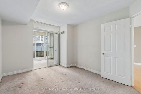 Photo 10 at 901 - 23 Hollywood Avenue, Willowdale East, Toronto