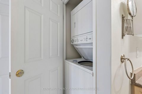 Photo 16 at 901 - 23 Hollywood Avenue, Willowdale East, Toronto