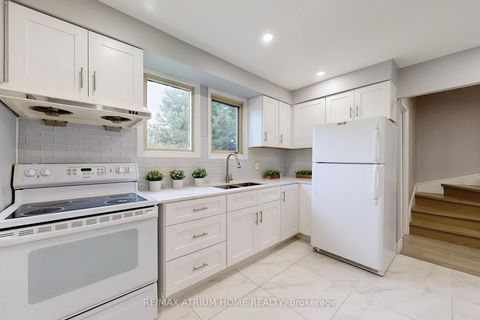 Photo 8 at 10 Townsend Road, Hillcrest Village, Toronto