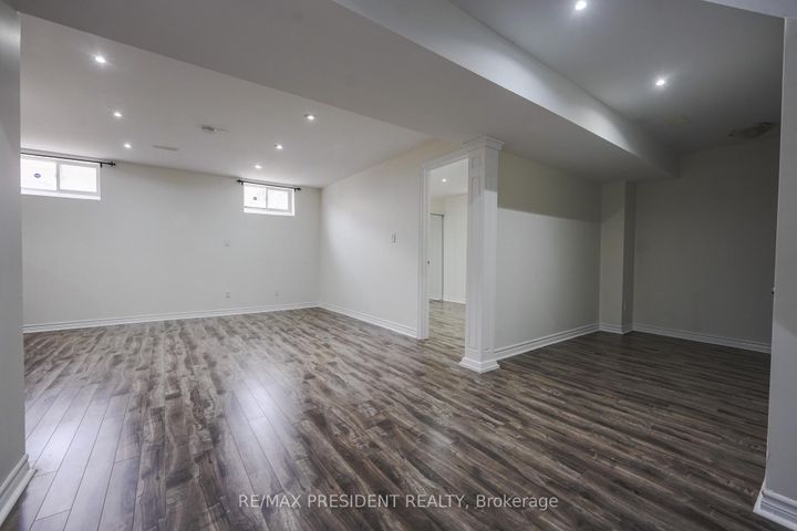 Photo 27 at 16 Bassett Crescent, Credit Valley, Brampton