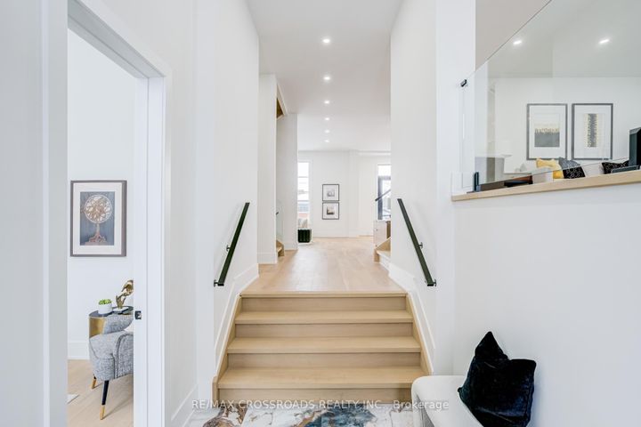 Photo 5 at 642 Annland Street, Bay Ridges, Pickering