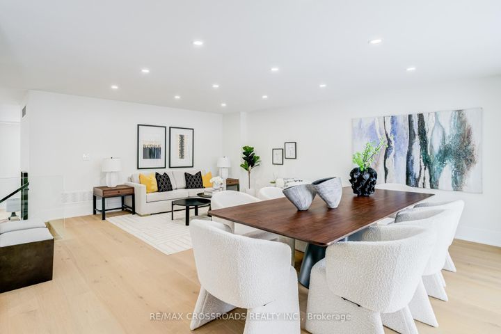 Photo 11 at 642 Annland Street, Bay Ridges, Pickering