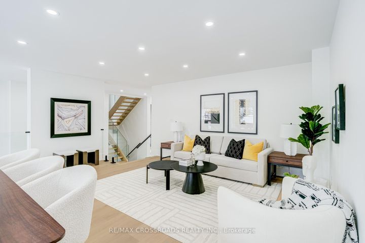 Photo 12 at 642 Annland Street, Bay Ridges, Pickering