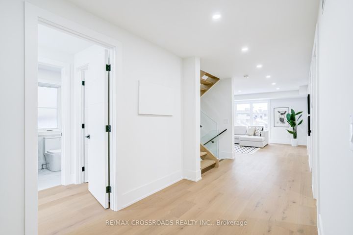 Photo 23 at 642 Annland Street, Bay Ridges, Pickering