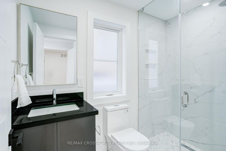 Photo 27 at 642 Annland Street, Bay Ridges, Pickering