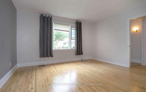 Photo 24 at 35 Anndale Drive, Willowdale East, Toronto