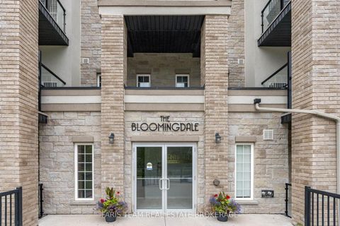 Photo 3 at 210 - 40 Ferndale Drive S, Ardagh, Barrie