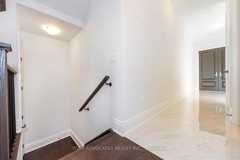 Photo 6 at 275 BALLANTYNE Boulevard, Vellore Village, Vaughan
