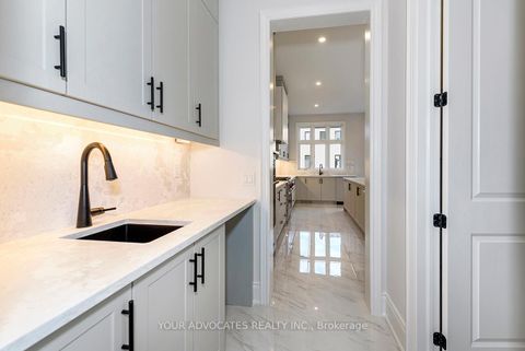 Photo 9 at 275 BALLANTYNE Boulevard, Vellore Village, Vaughan