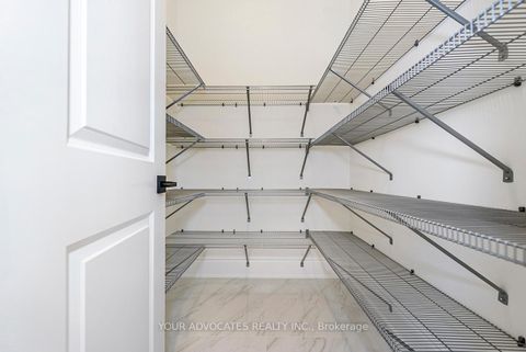 Photo 11 at 275 BALLANTYNE Boulevard, Vellore Village, Vaughan