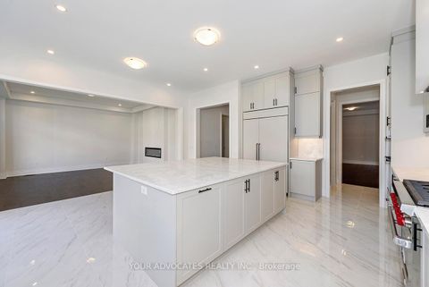 Photo 12 at 275 BALLANTYNE Boulevard, Vellore Village, Vaughan