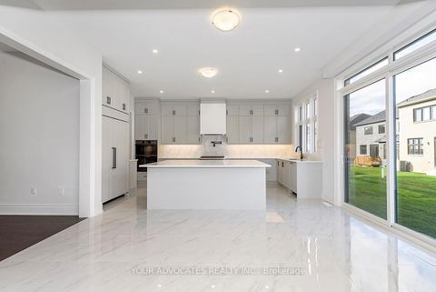 Photo 14 at 275 BALLANTYNE Boulevard, Vellore Village, Vaughan