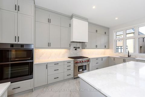 Photo 15 at 275 BALLANTYNE Boulevard, Vellore Village, Vaughan