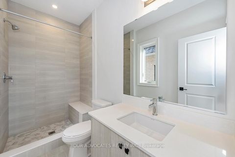 Photo 25 at 275 BALLANTYNE Boulevard, Vellore Village, Vaughan