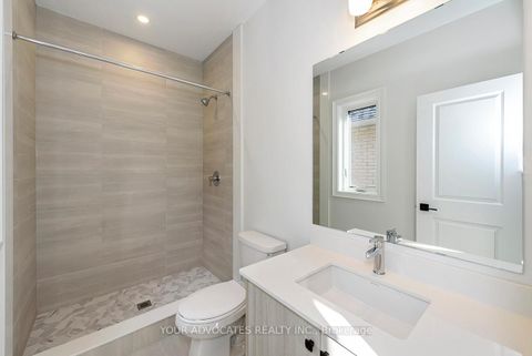 Photo 27 at 275 BALLANTYNE Boulevard, Vellore Village, Vaughan