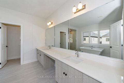 Photo 31 at 275 BALLANTYNE Boulevard, Vellore Village, Vaughan
