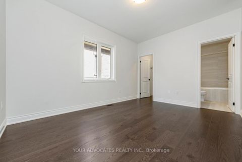 Photo 33 at 275 BALLANTYNE Boulevard, Vellore Village, Vaughan