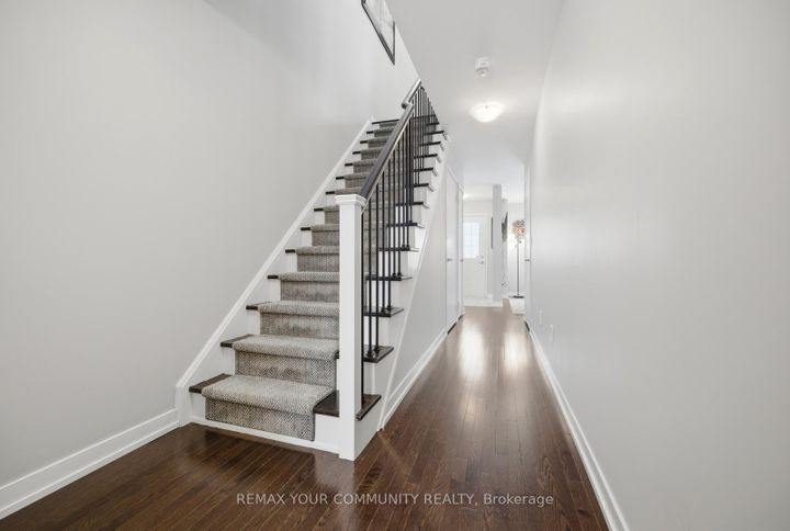 Photo 6 at 41 Torah Gate, Patterson, Vaughan