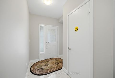 Photo 4 at 41 Torah Gate, Patterson, Vaughan