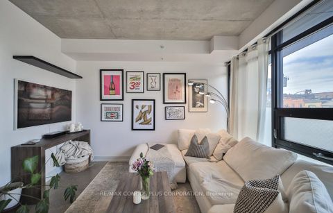 Photo 2 at 206 - 1239 Dundas Street W, Bellwoods, Toronto
