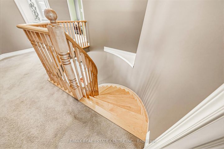 Photo 19 at 120 Valiant Circle, Binbrook, Hamilton