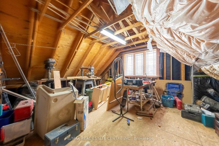 Photo 37 at 120 Valiant Circle, Binbrook, Hamilton