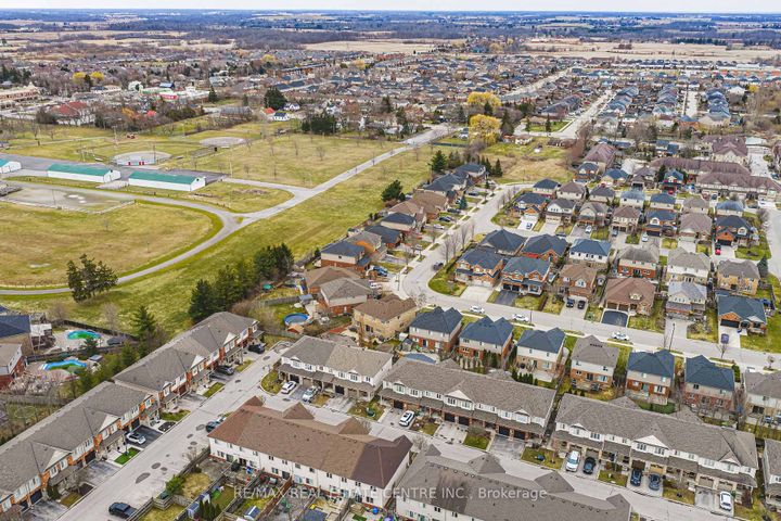 Photo 45 at 120 Valiant Circle, Binbrook, Hamilton