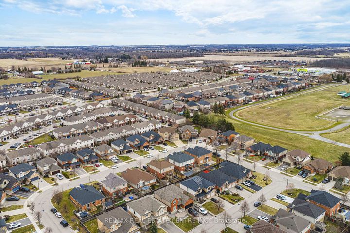 Photo 46 at 120 Valiant Circle, Binbrook, Hamilton