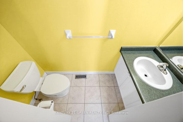 Photo 22 at 45 Dolphin Song Crescent, Wellington, Brampton