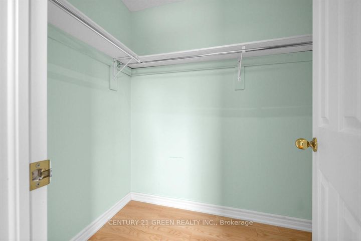 Photo 30 at 45 Dolphin Song Crescent, Wellington, Brampton