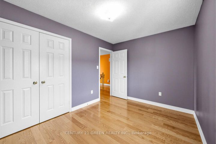 Photo 36 at 45 Dolphin Song Crescent, Wellington, Brampton