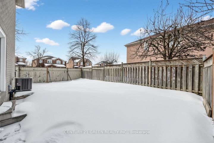 Photo 38 at 45 Dolphin Song Crescent, Wellington, Brampton