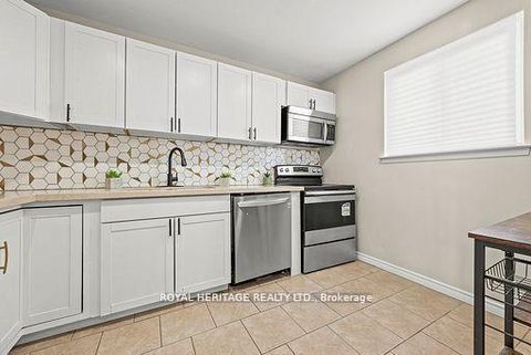 Photo 15 at 272 Phillip Murray Avenue N, Lakeview, Oshawa