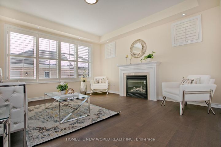 Photo 8 at 45 Demott Avenue, Cornell, Markham