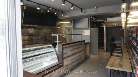 Photo 10 at 580 Bloor Street W, Annex, Toronto