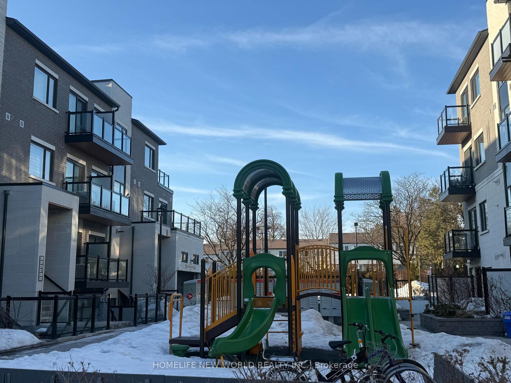 C319 - 60 Morecambe Gate, L'Amoreaux, Toronto 