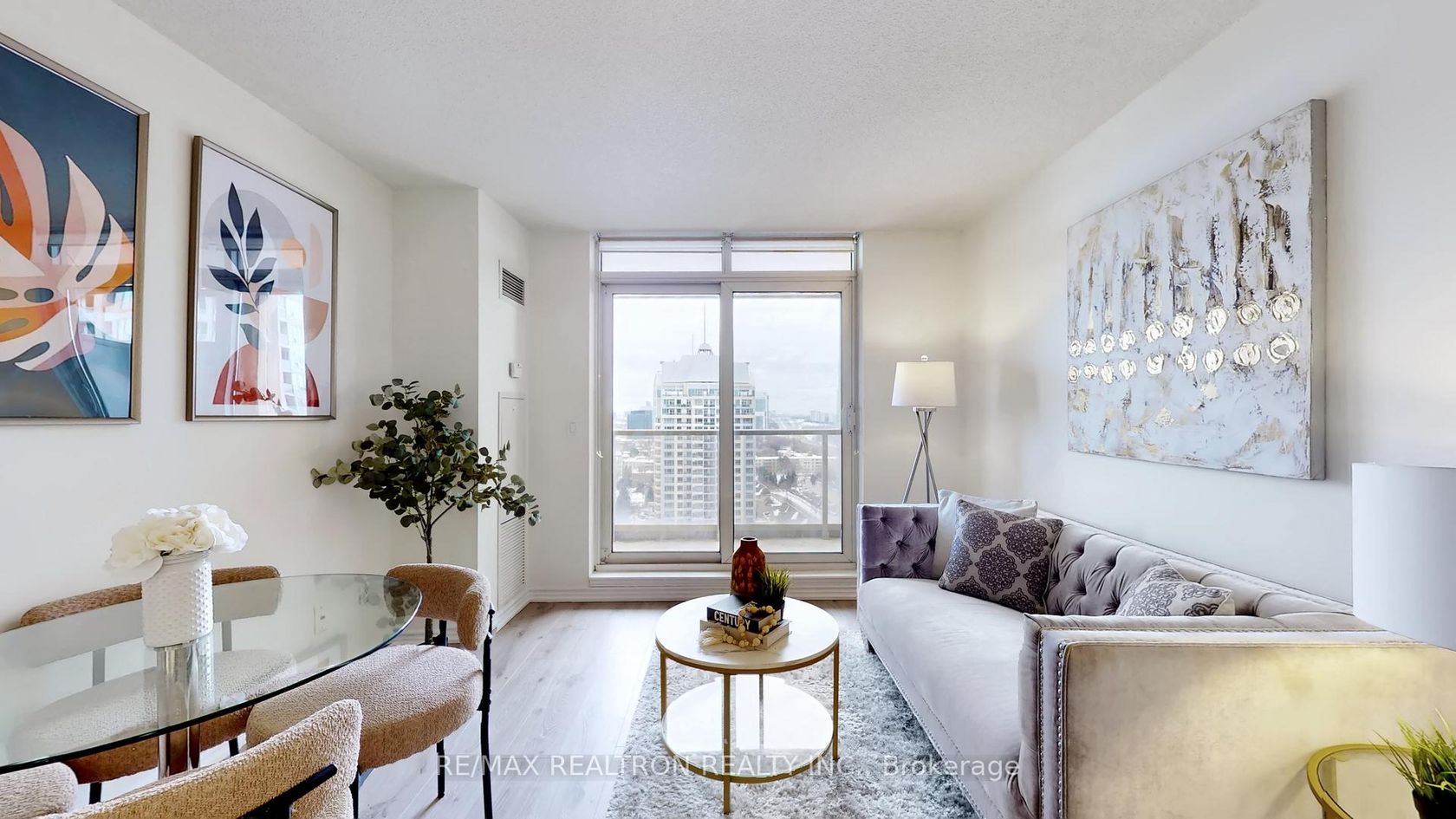 1606 - 18 Kenaston Gardens, Bayview Village, Toronto by Loree Meneguzzi Real Estate 1606 - 18 Kenaston Gardens, Bayview Village, Toronto