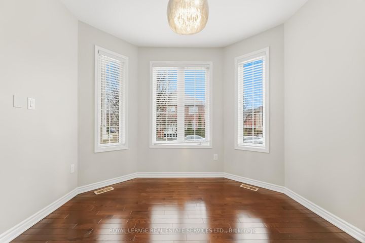 Photo 7 at 2383 Calloway Drive, WM Westmount, Oakville