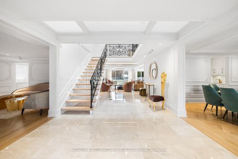 Photo 5 at 1347 Queen Victoria Avenue, Lorne Park, Mississauga