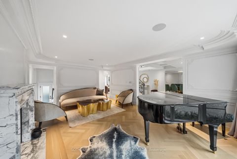 Photo 12 at 1347 Queen Victoria Avenue, Lorne Park, Mississauga